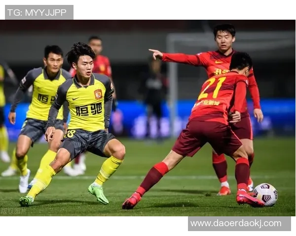 中超焦点战平局阿森纳与曼联鏖战90分钟引发球迷热议