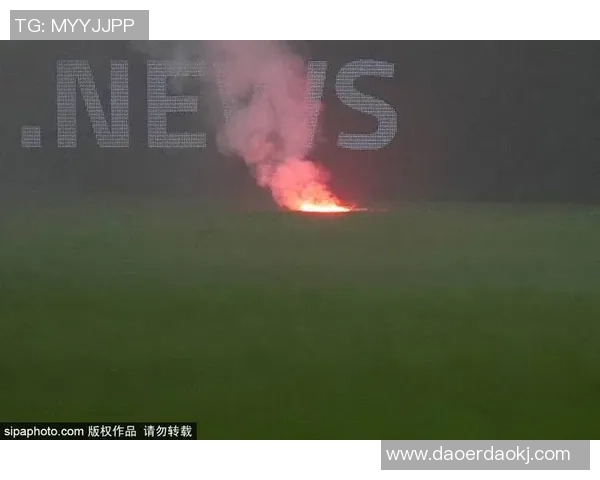 欧联杯激战国米与阿森纳0比0平乌龙球瞬间引发全场热烈反响集锦回顾