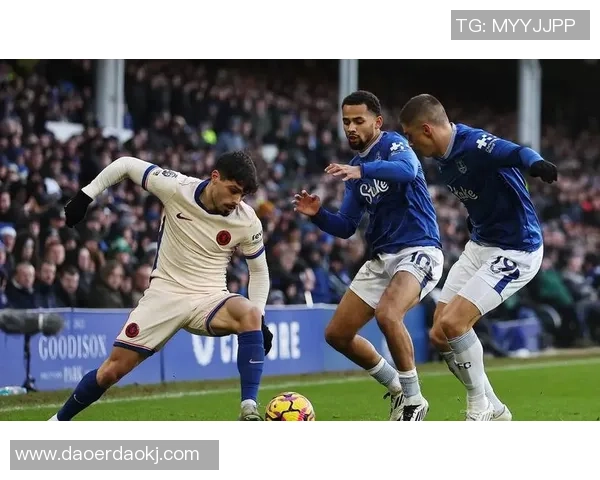 国王杯激战切尔西小胜利物浦红牌争议引发全场热议