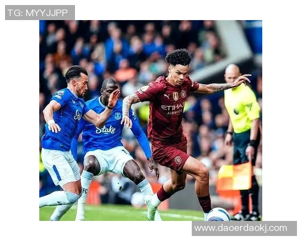 英超大战：拜仁4-0横扫巴萨战术解析引发全场热议