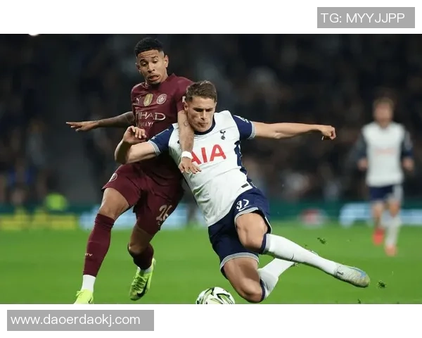 曼联友谊赛大胜热刺五球狂潮帽子戏法点燃全场激情